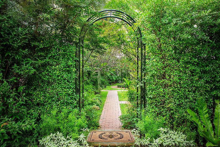 Bee in Crest Doormat - 18" x 30"