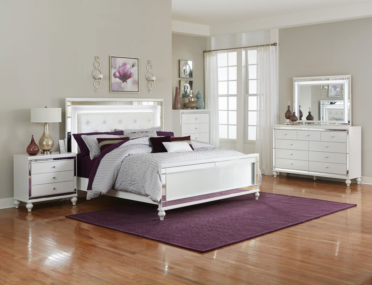 Valentino 8pc Bed Set in White
