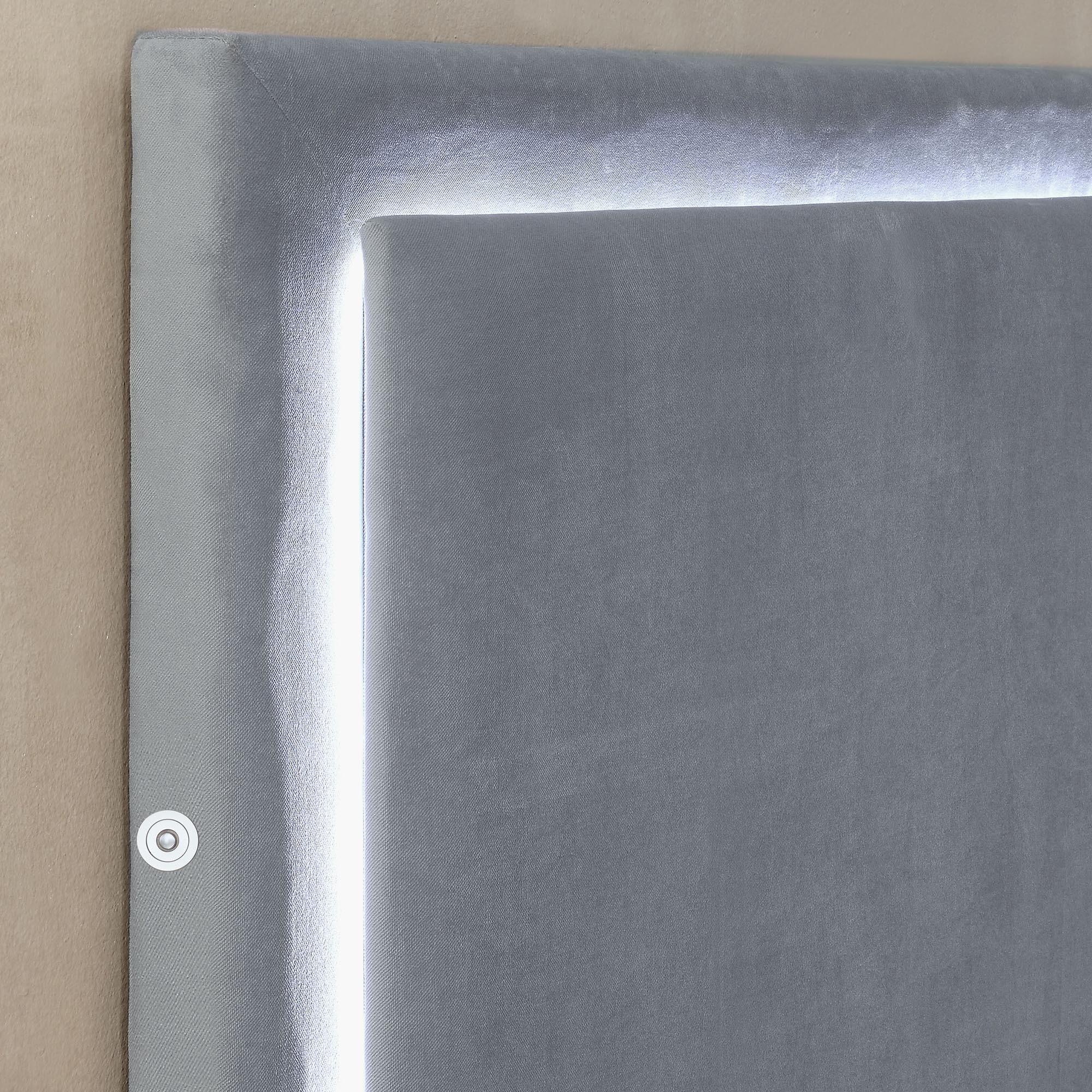 Lumina Platform Bed w/Light in Grey