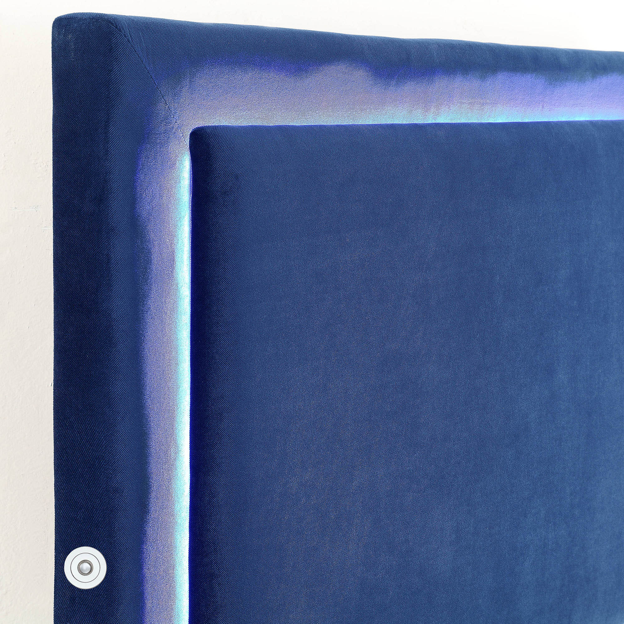 Lumina Platform Bed w/Light in Blue