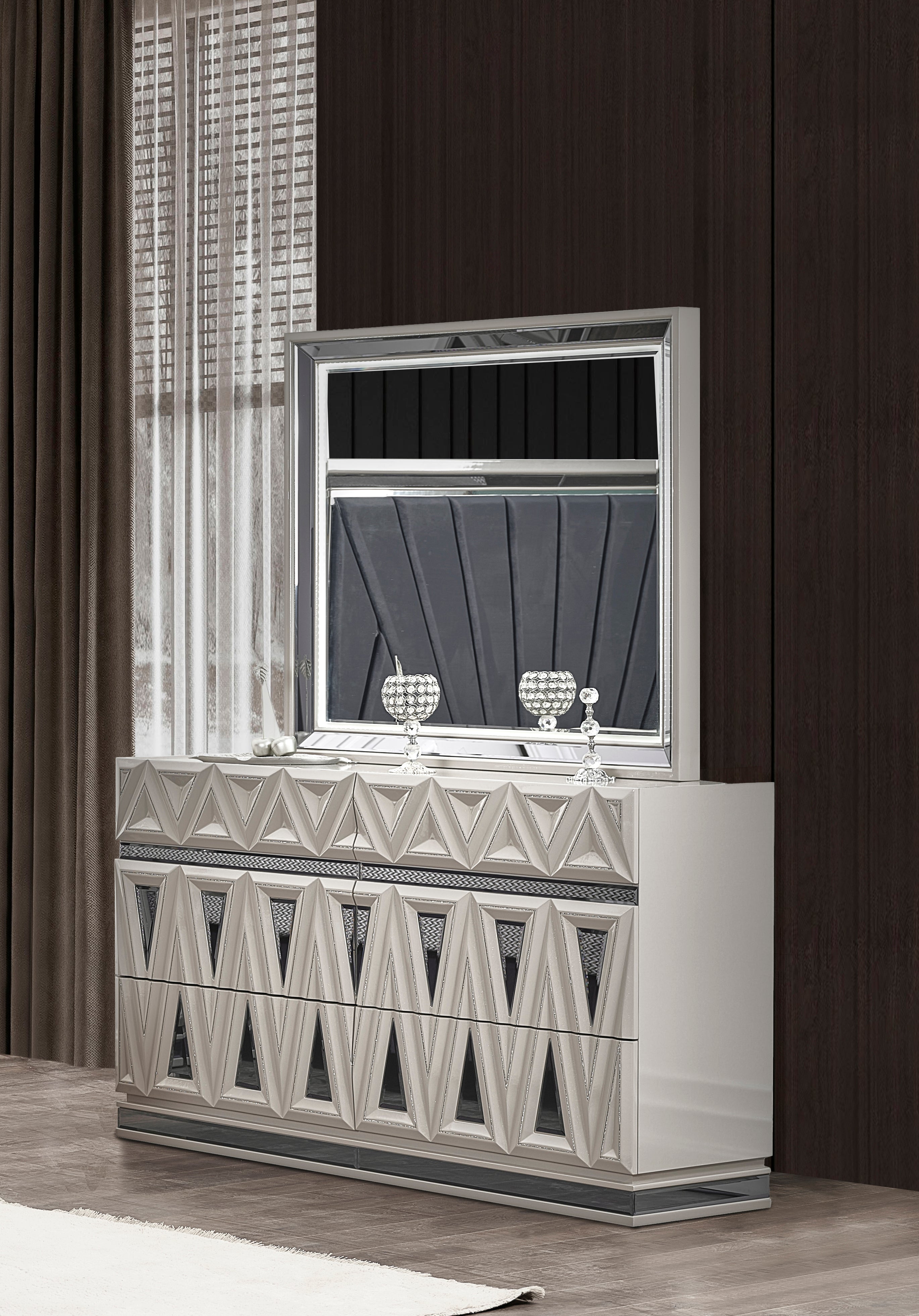 Lavita 8pc Bedroom Set