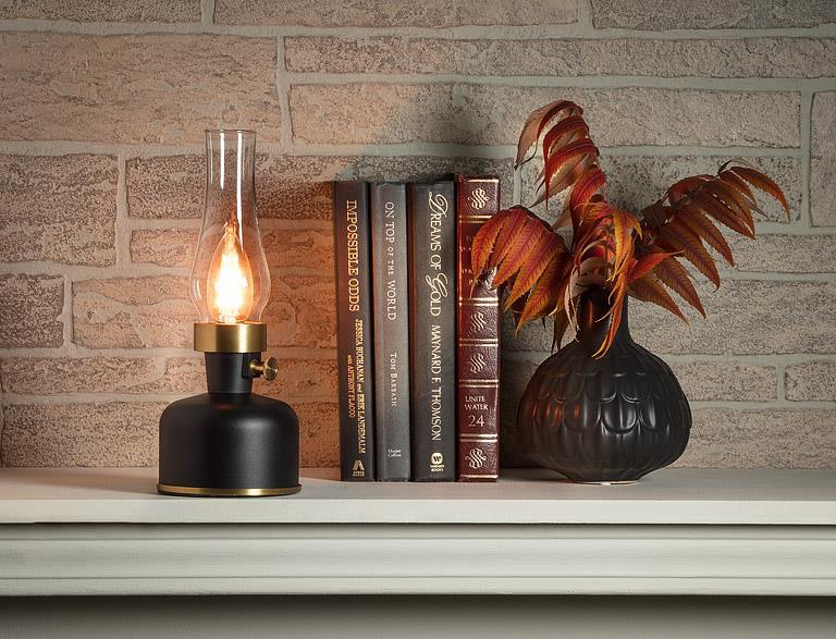 Lantern LED Lamp with Chimney in Black