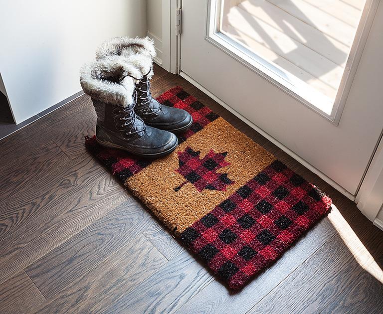Check Maple Leaf Doormat - 18" x 30"