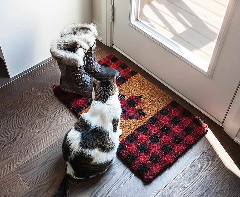 Check Maple Leaf Doormat - 18" x 30"