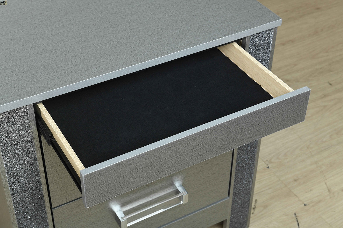 Logan Silver Bedroom Set